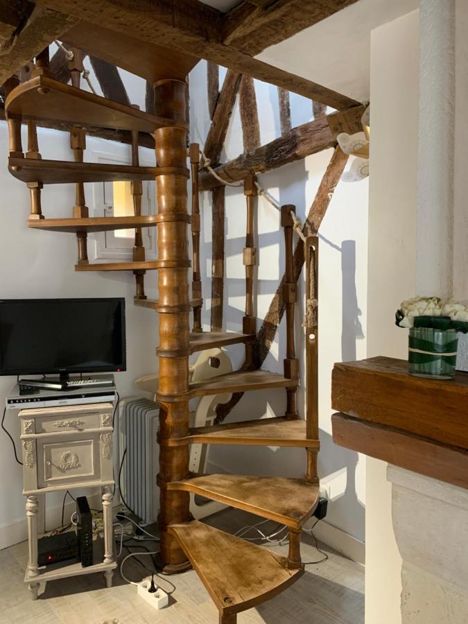 Апартаменты Les 4 Lions Duplex Chic Et Charme Онфлёр Экстерьер фото
